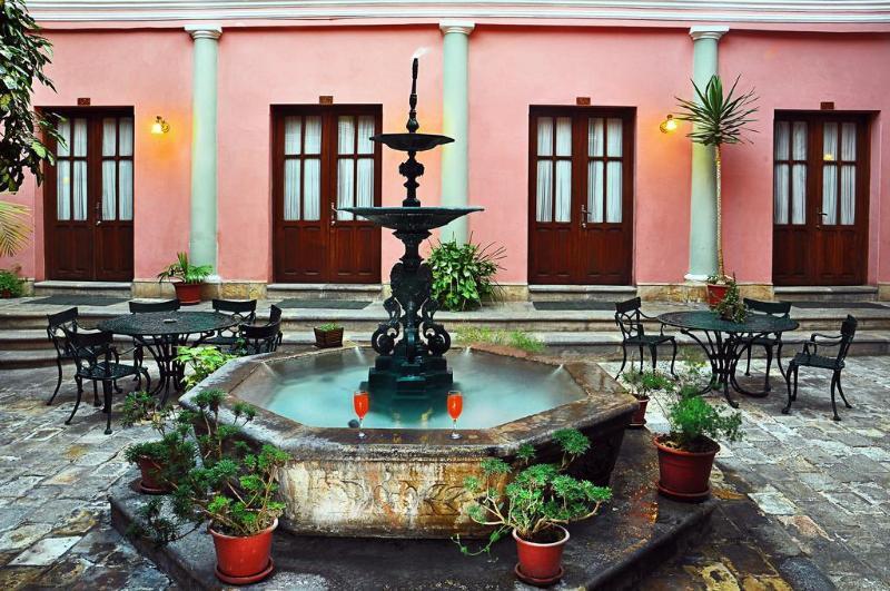 Capital Plaza Hotel Sucre történelmi óvárosa Kültér fotó